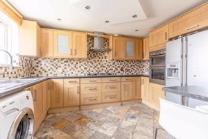 Kitchen- click for photo gallery